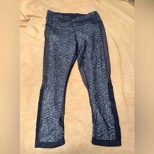 Lululemon Black Patterned Cropped Leggings